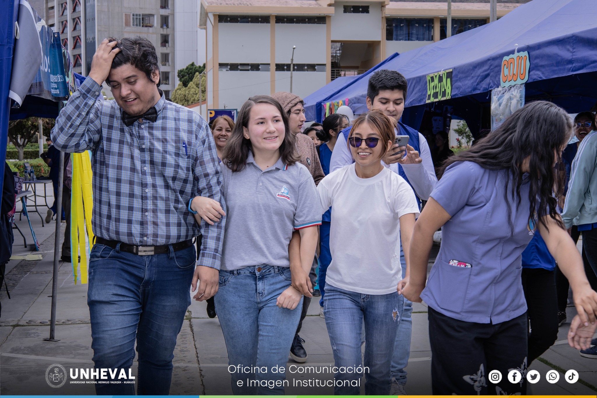 Campaña de salud mental en la UNHEVAL