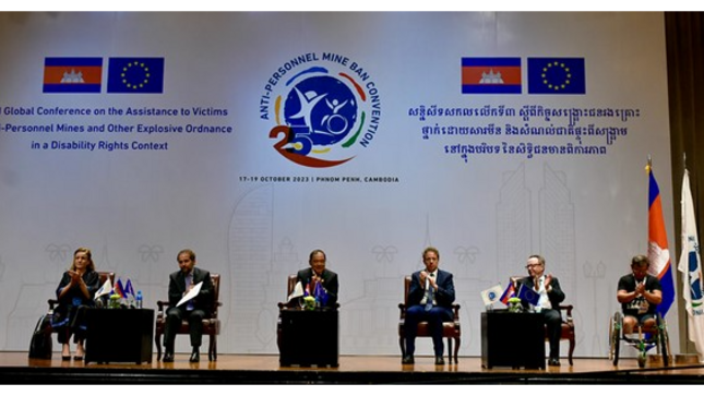 Contaminas en Camboya
