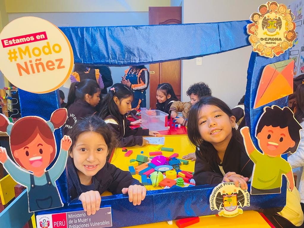 Niños del colegio San Antonio conocieron de una forma lúdica la labor de la DEMUNA