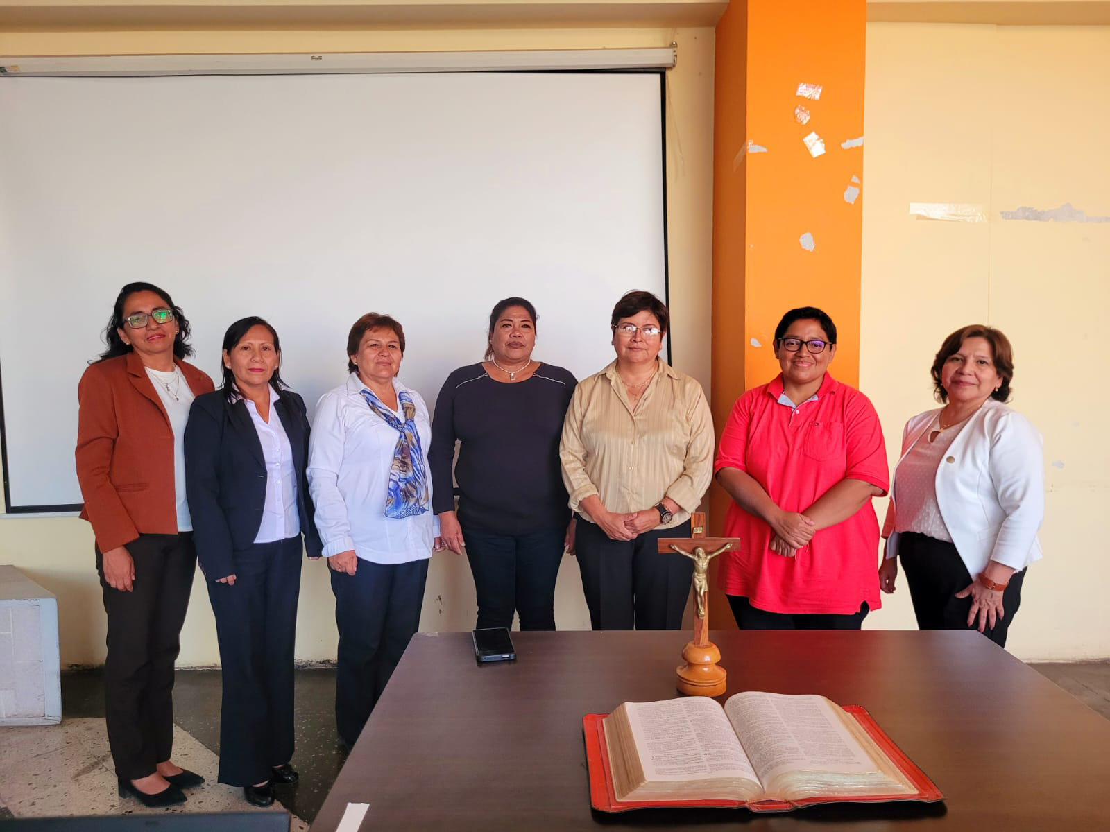 Municipalidad de Reque felicita a los integrantes del COPALE y les desea éxitos en su gestión, reafirmando su apoyo y colaboración para mejorar la calidad educativa en el distrito.