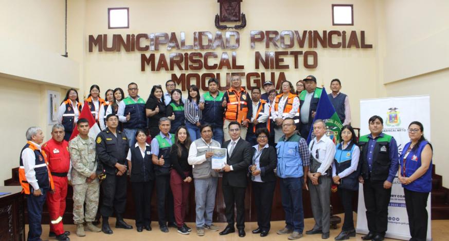 Con la presencia de representantes de diversas instituciones públicas y privadas, así como de la plataforma de Defensa Civil y el equipo técnico de la comuna provincial, se realizó la presentación del PLAN DE PREVENCIÓN Y REDUCCIÓN DE RIESGO DE DESASTRES 2023-2025 DEL DISTRITO MOQUEGUA.