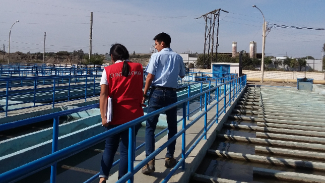 Áncash. - La Contraloría General alertó a la Empresa Prestadora de Servicio Sedachimbote SA sobre riesgos identificados en el control de calidad y adecuación sanitaria para los sistemas de abastecimiento de agua potable en los distritos de Chimbote y Nuevo Chimbote, lo que posibilitaría la imposición de sanciones y genera afectación a la salud y el bienestar de la población.