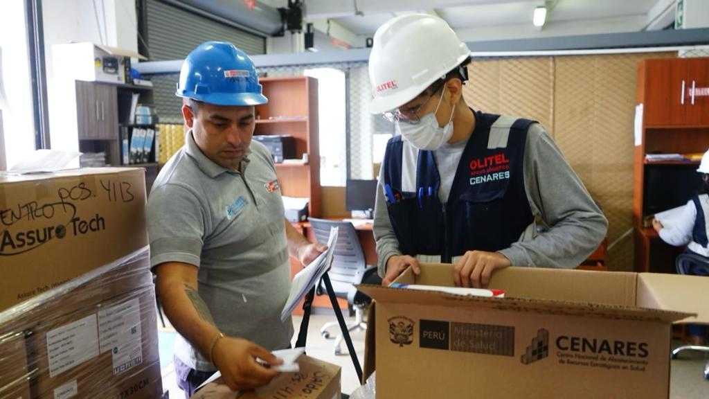 Cenares distribuye cerca de 2 millones de frascos de suero para combatir enfermedades a consecuencia del fenómeno El Niño