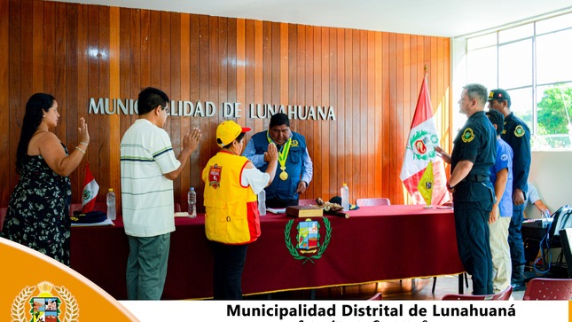 El día de hoy, la primera autoridad edil Sr. Luis Alberto Conislla Jara, juramento como presidente del Comité Distrital de Seguridad Ciudadana “CODISEC LUNAHUANA”, según la Ley 27933 SINASEC. 
Seguidamente, el burgomaestre del distrito, realizo la juramentación a los integrantes del CODISEC.
👉Mayor PNP. Diego Navarro Galarza - Comisario del Distrito 
👉M.C. Misael Rosas Alvarado – Jefe de la Micro Red de Lunahuaná 
👉SB. PNP. Leopoldo Layme Bautista – Oficina de Participación Ciudadana
👉Stra. Martha de Tomas – Coordinadora de las Juntas Vecinales. 
👉Padre. Sadid Mediana – Párroco del distrito. 
👉Dr. Rafael Miranda Ramos – Fiscal Provincial 
👉TIP FAP (R) Juan Carlos Sánchez Vicente – Secretario técnico. 
Finalmente, la juramentación e instalaciones del Comité Distrital de Seguridad Ciudadana CODISEC, culminó con las firmas de actas de los integrantes.
