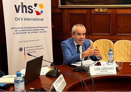 CNE: La educación para jóvenes y adultos es una prioridad para el Proyecto Educativo Nacional