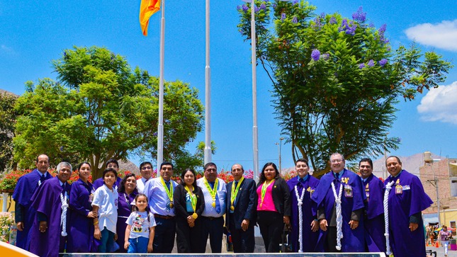 🟠Municipalidad Distrital de Lunahuaná realizó el Izamiento del Pabellón Nacional de nuestro Distrito en compañía de la H. S. M. N.🟠