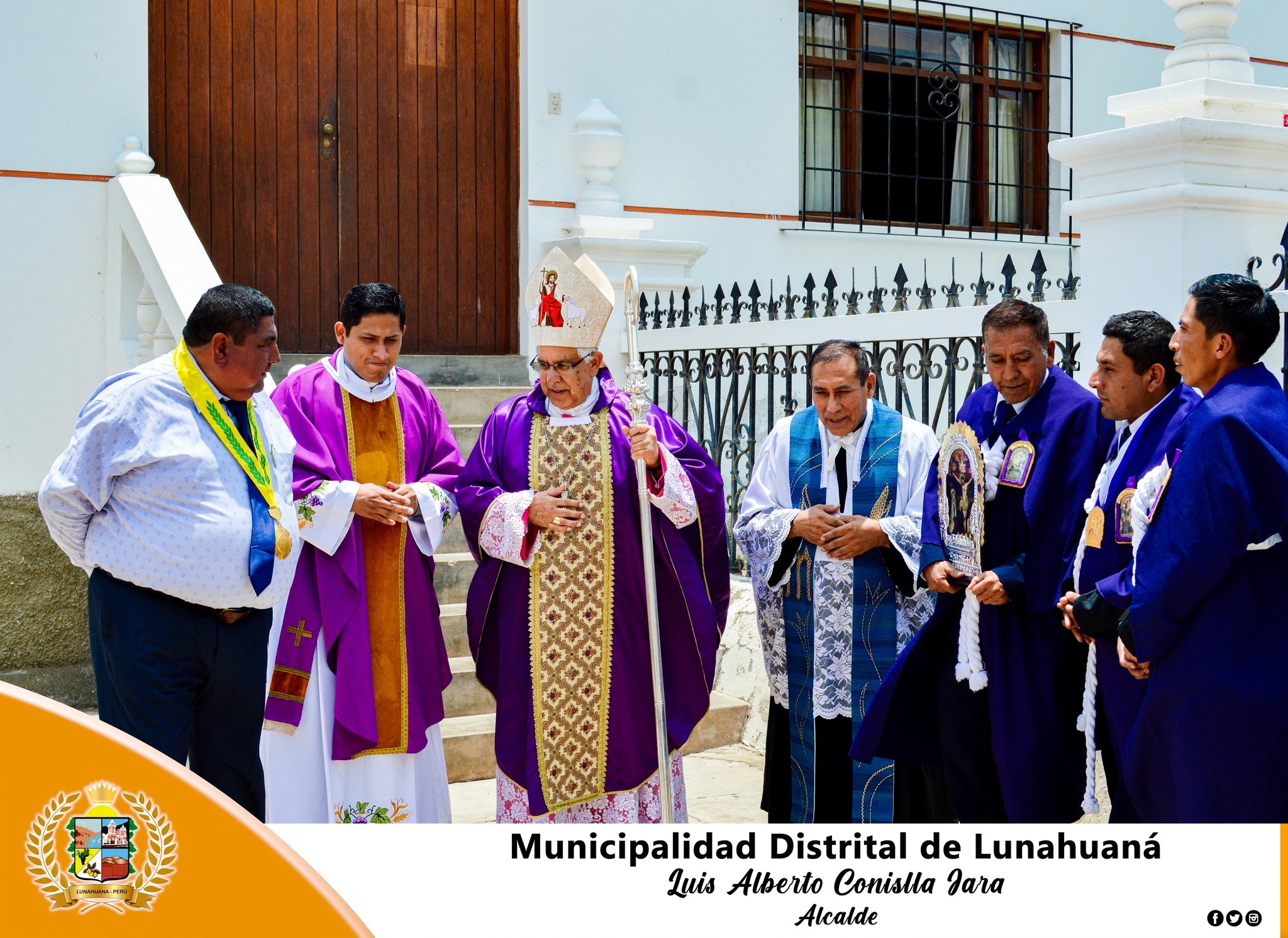 🟠Alcalde de Lunahuaná y regidores participaron de la Santa Misa al señor de los Milagros🟠