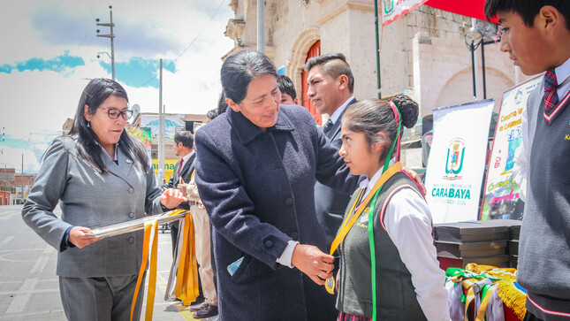 Se premió a los estudiantes de las diferentes instituciones educativas del nivel inicial, primario y secundario