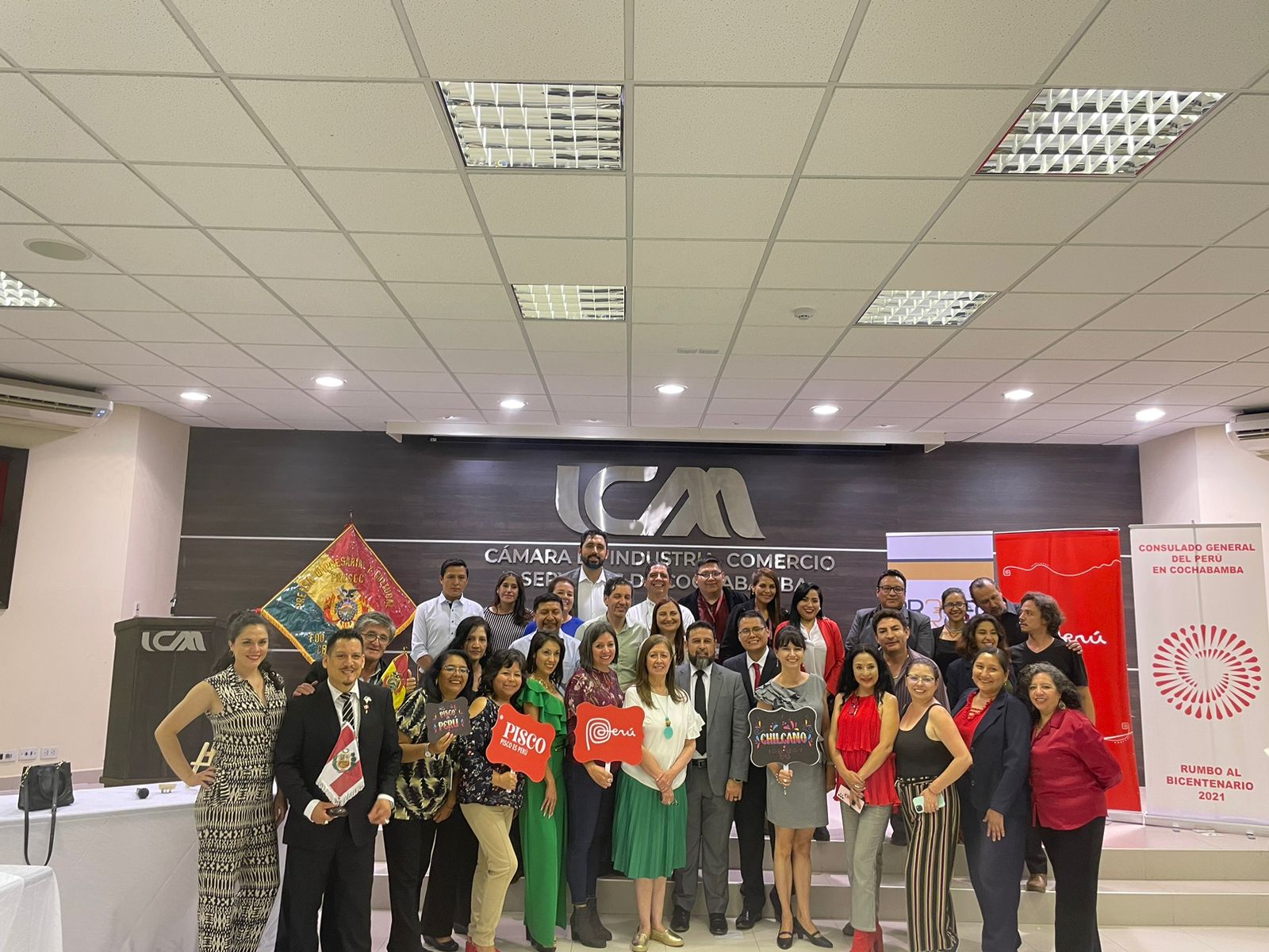 Consulado General del Perú en Cochabamba coorganizó la “Primera Noche Cultural”