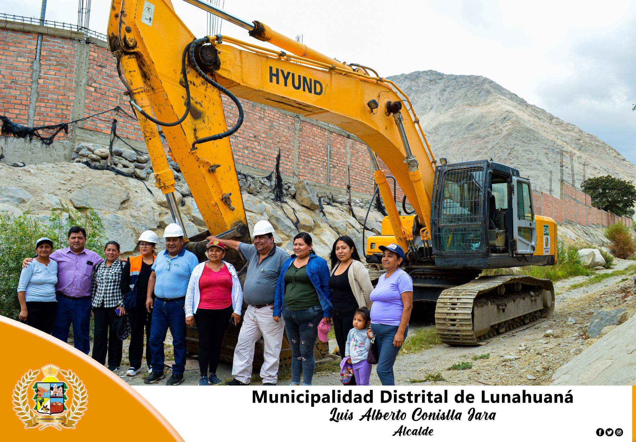 🟠Alcalde de Lunahuaná gestiona maquinaria pesada para mantenimiento del cauce del huayco del Anexo de San Jerónimo🟠