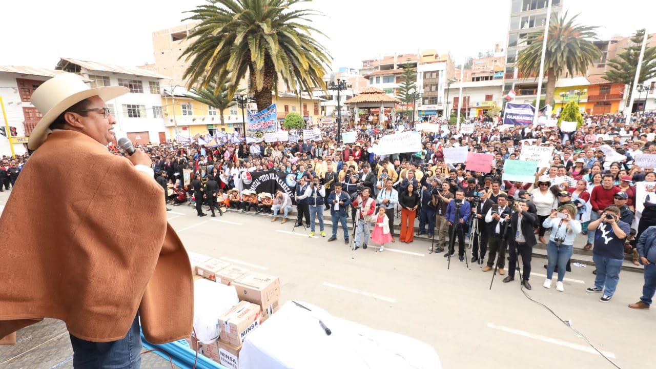 Multitudinaria actividad y de salud en Cajamarca
