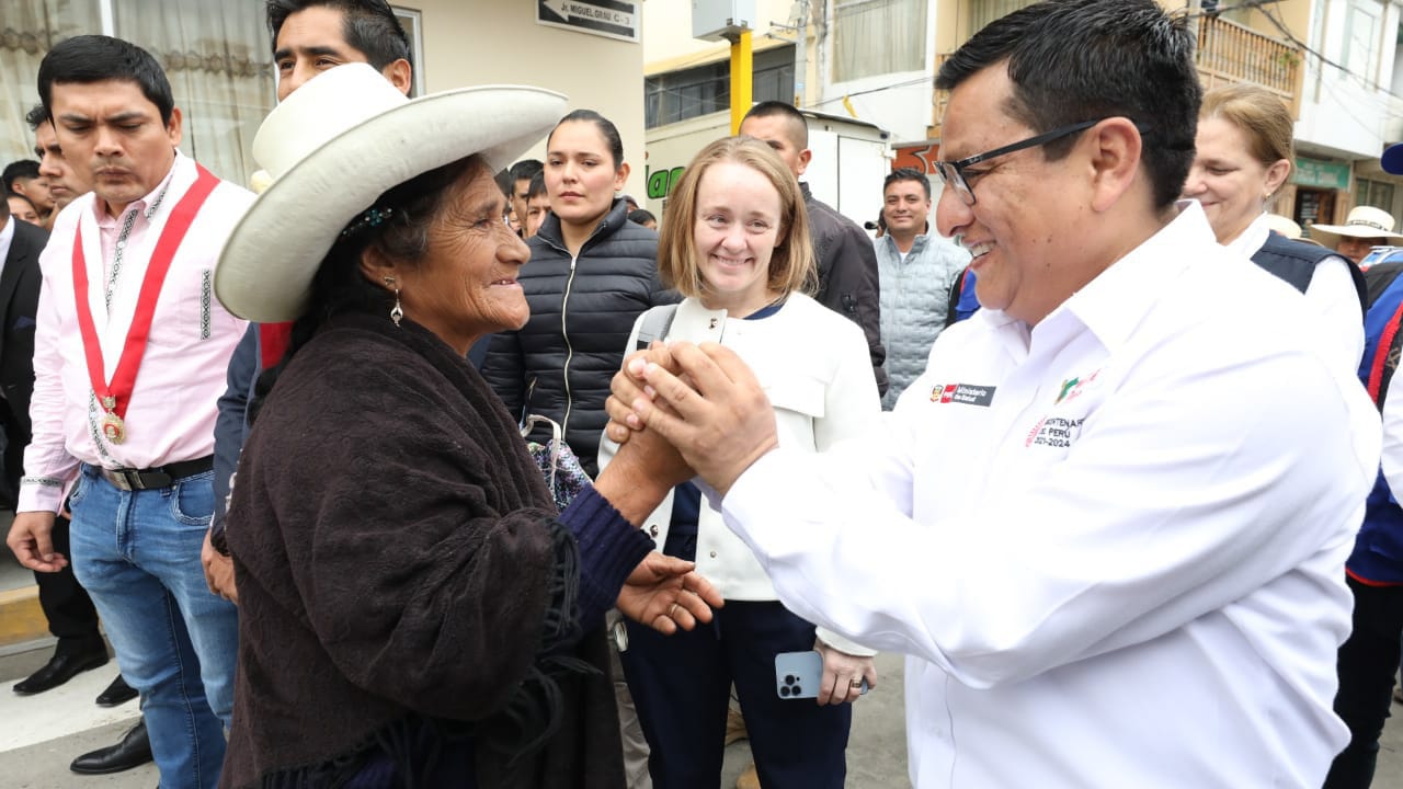 Multitudinaria actividad y de salud en Cajamarca