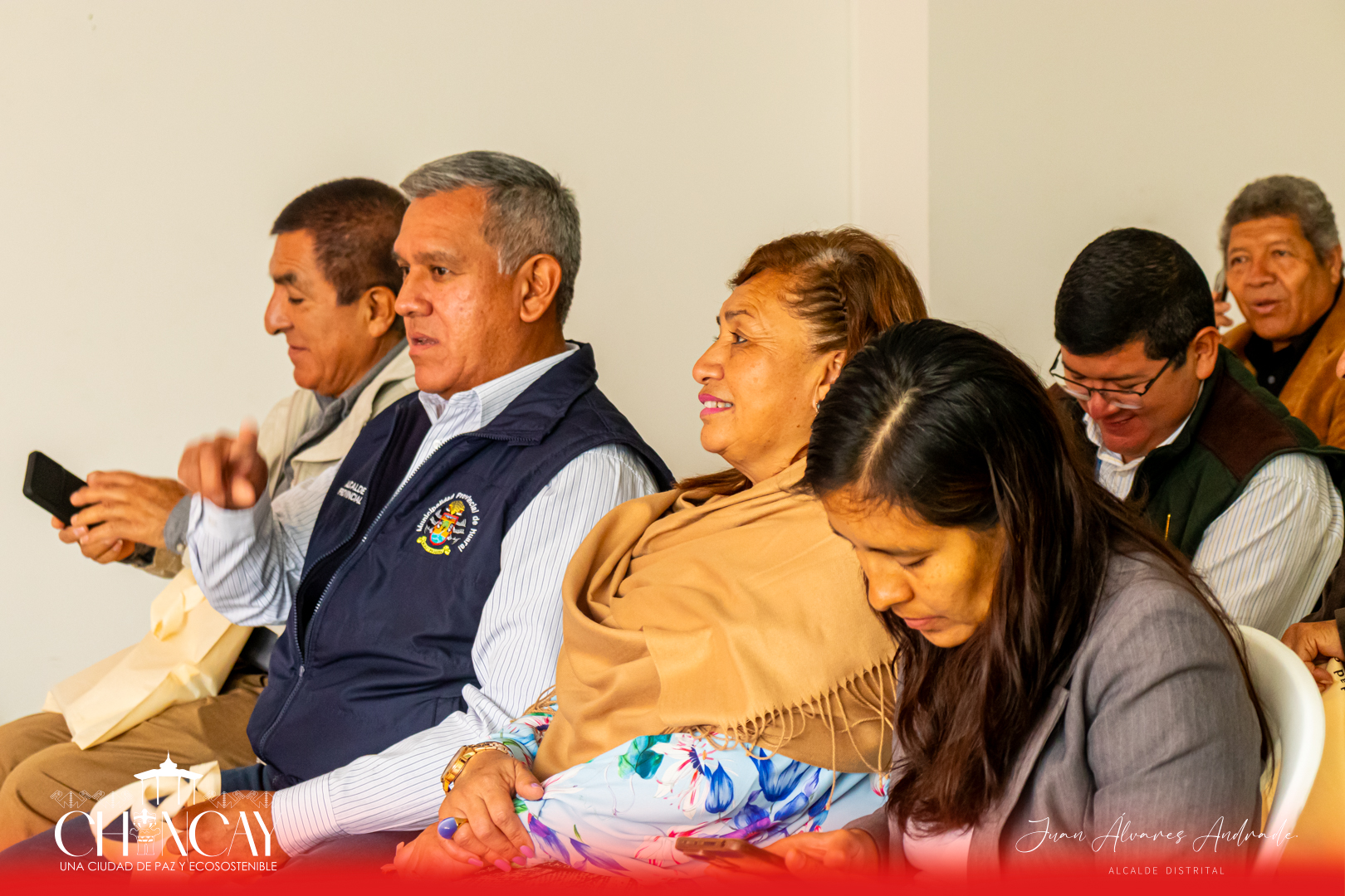 El evento, organizado conjuntamente con el Gobierno Regional, reunió a alcaldes y directores de establecimientos educativos, incluyendo institutos técnicos locales.
