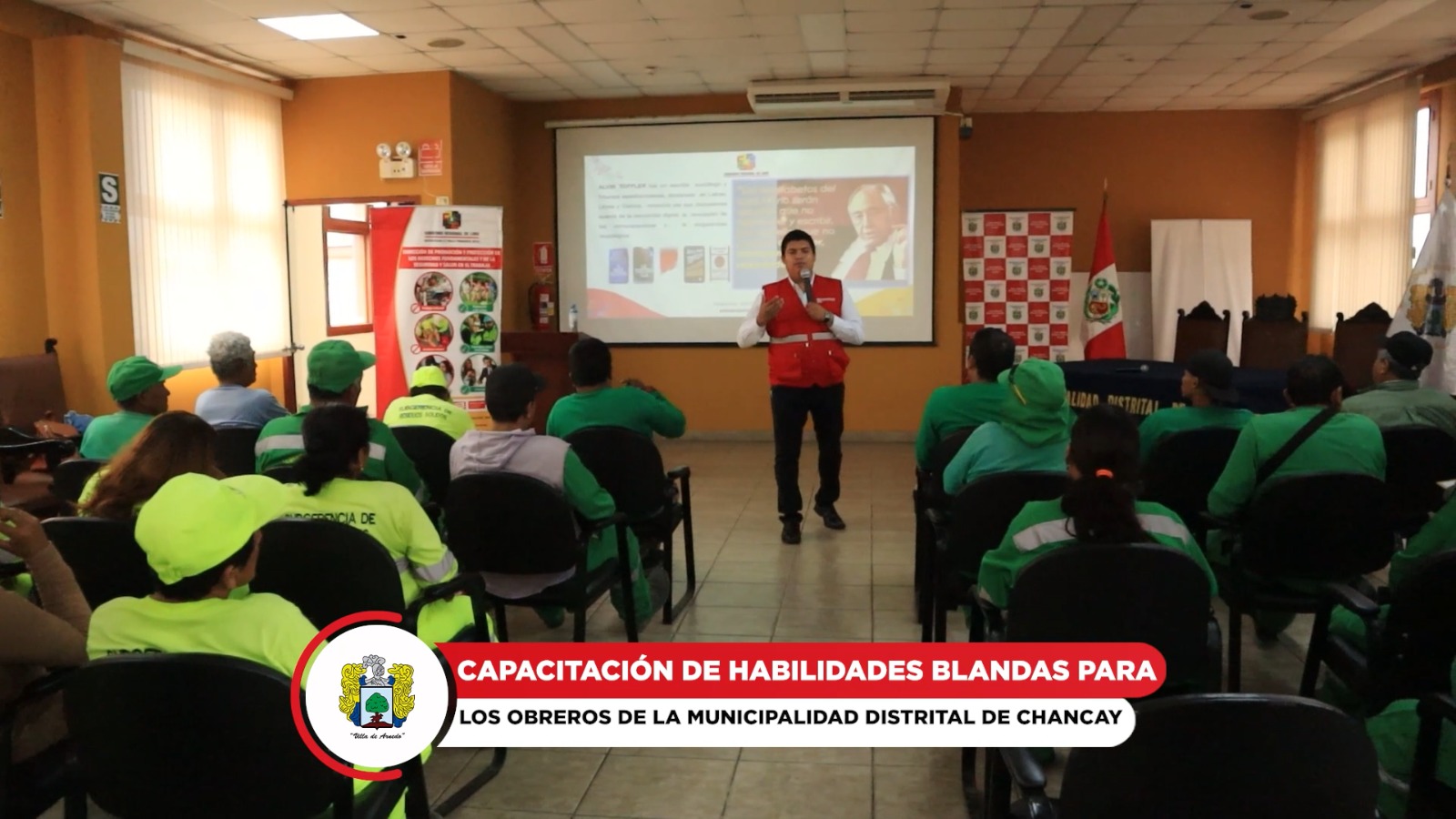Esta iniciativa forma parte del compromiso continuo de la municipalidad para mejorar las habilidades y el conocimiento de su valioso equipo de trabajo.