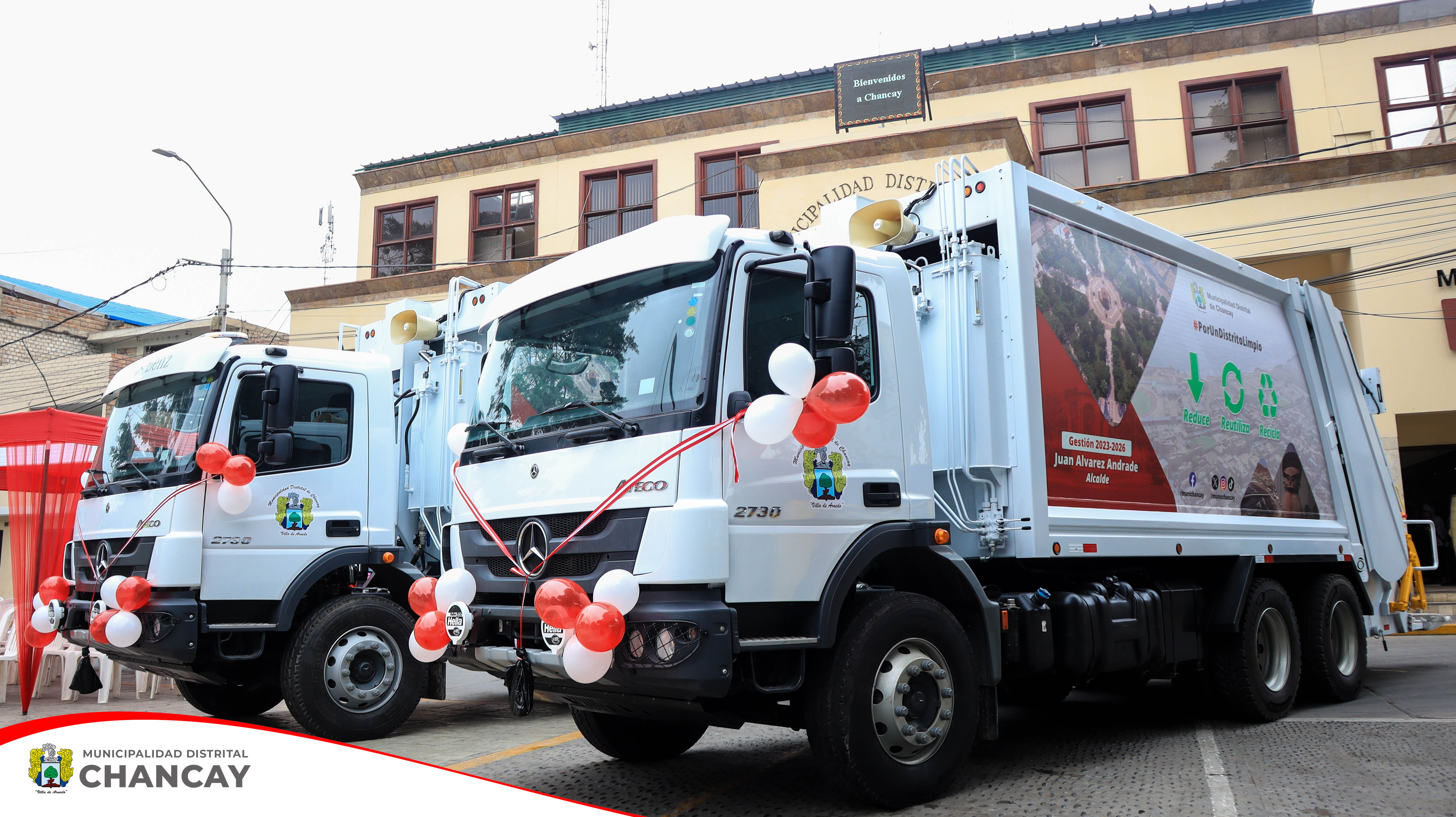 Con esta adquisición, se incorporan dos nuevos camiones compactadores de 20 metros cúbicos cada uno, de la reconocida marca Mercedes Benz.