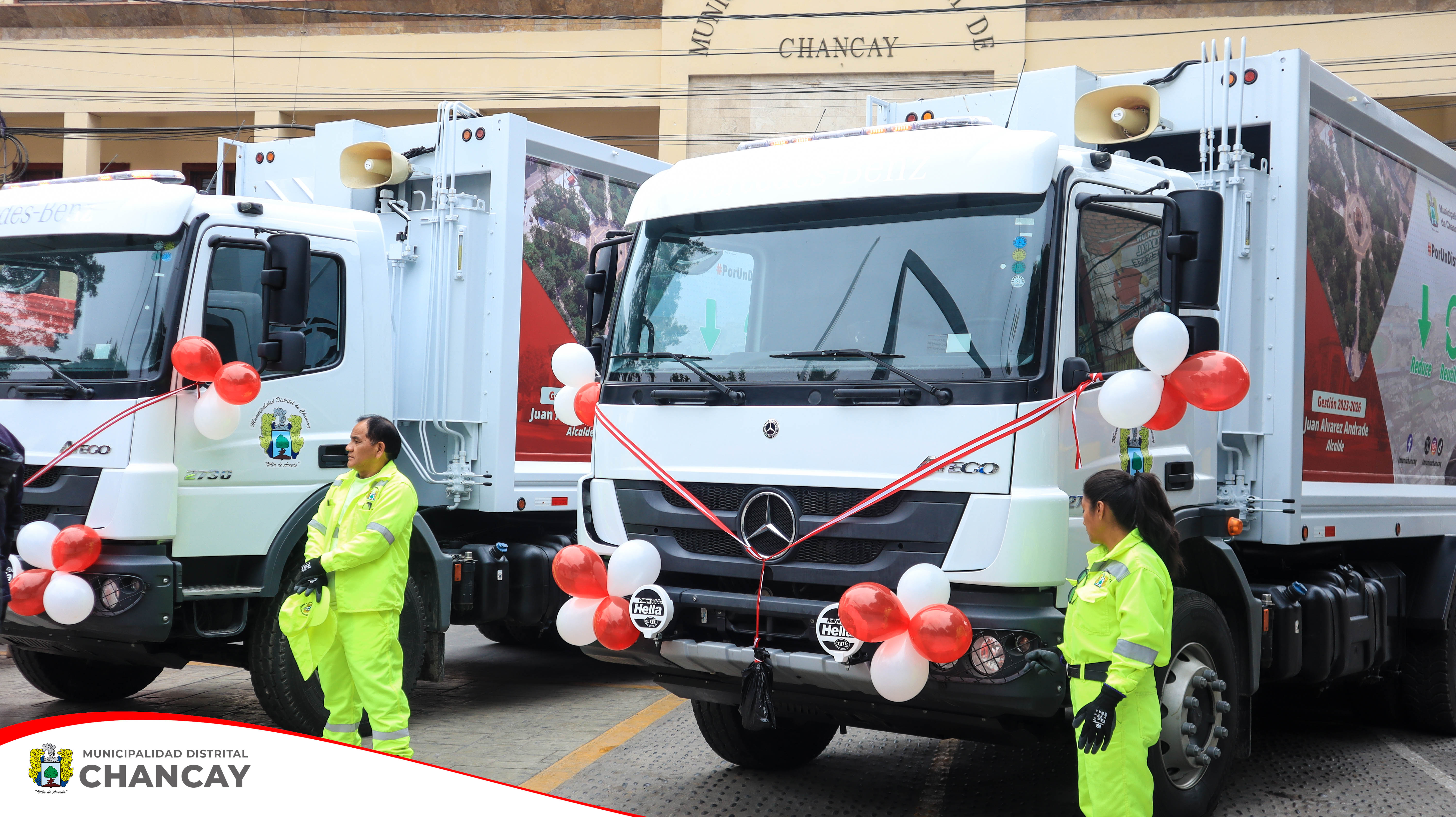 Con esta adquisición, se incorporan dos nuevos camiones compactadores de 20 metros cúbicos cada uno, de la reconocida marca Mercedes Benz.