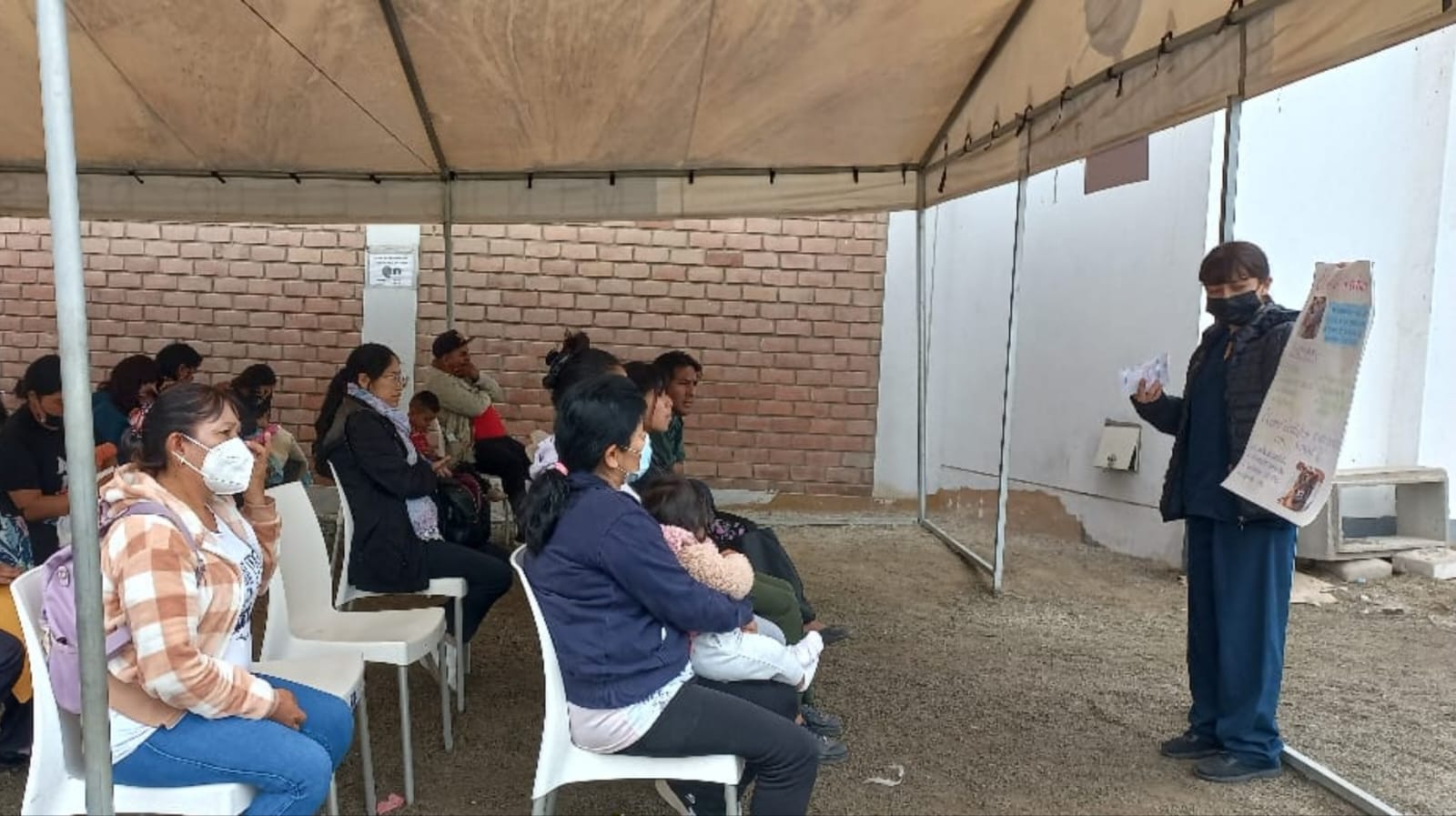 Diris Lima este capacita a más de 1100 pobladores de Jicamarca para prevenir la rabia humana