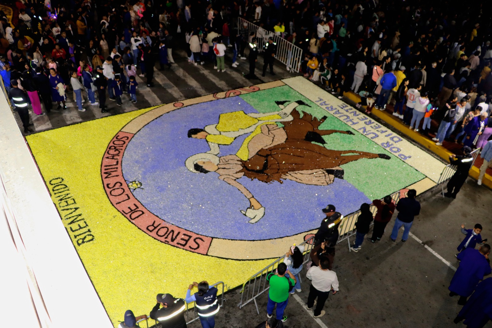 Alcalde Fernando CΓ‘rdenas y regidores rindieron un emotivo homenaje al SeΓ±or de los Milagros