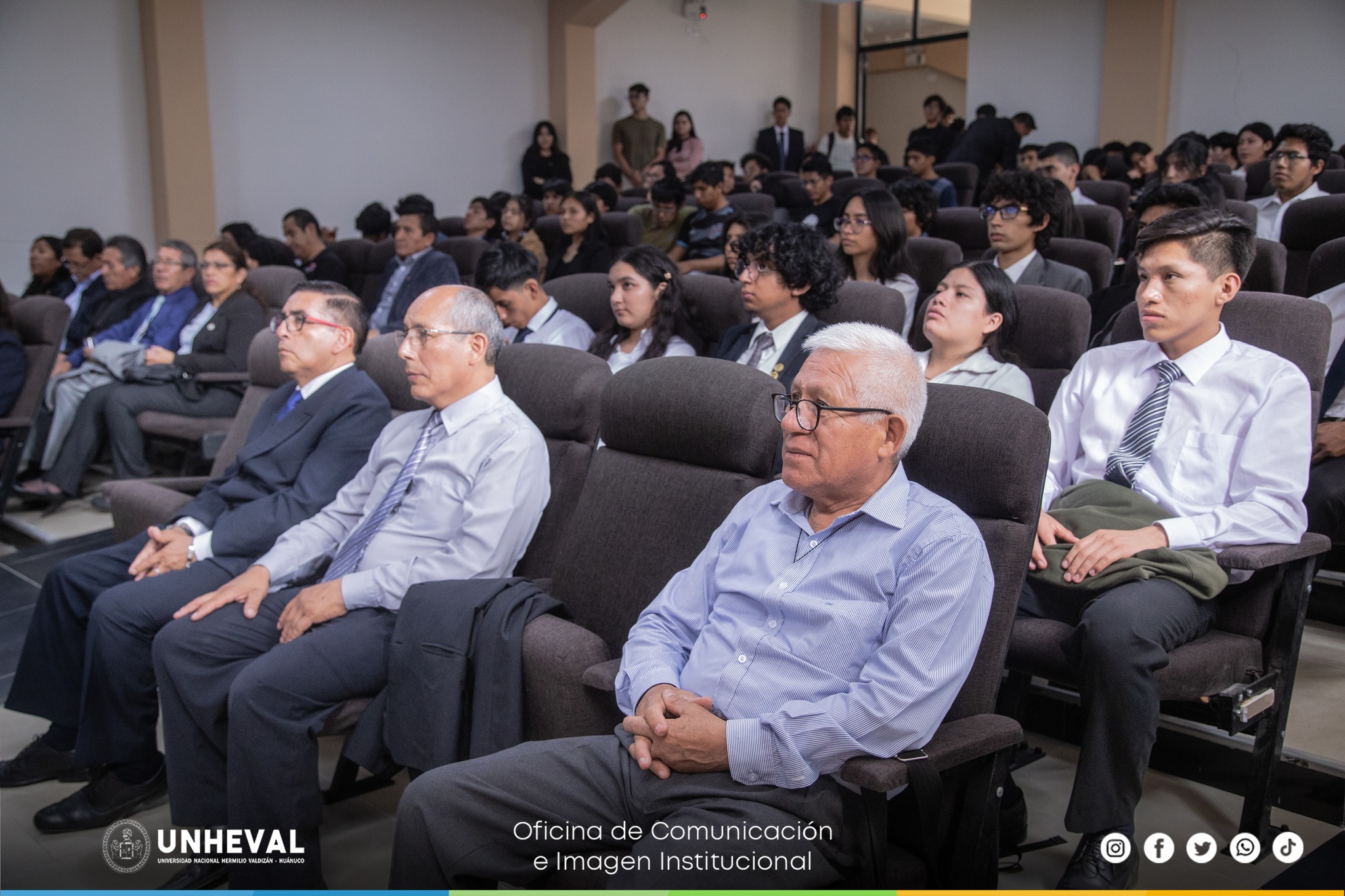 Aniversario XLIV de la creación de la Facultad de Ingeniería Industrial y Sistemas