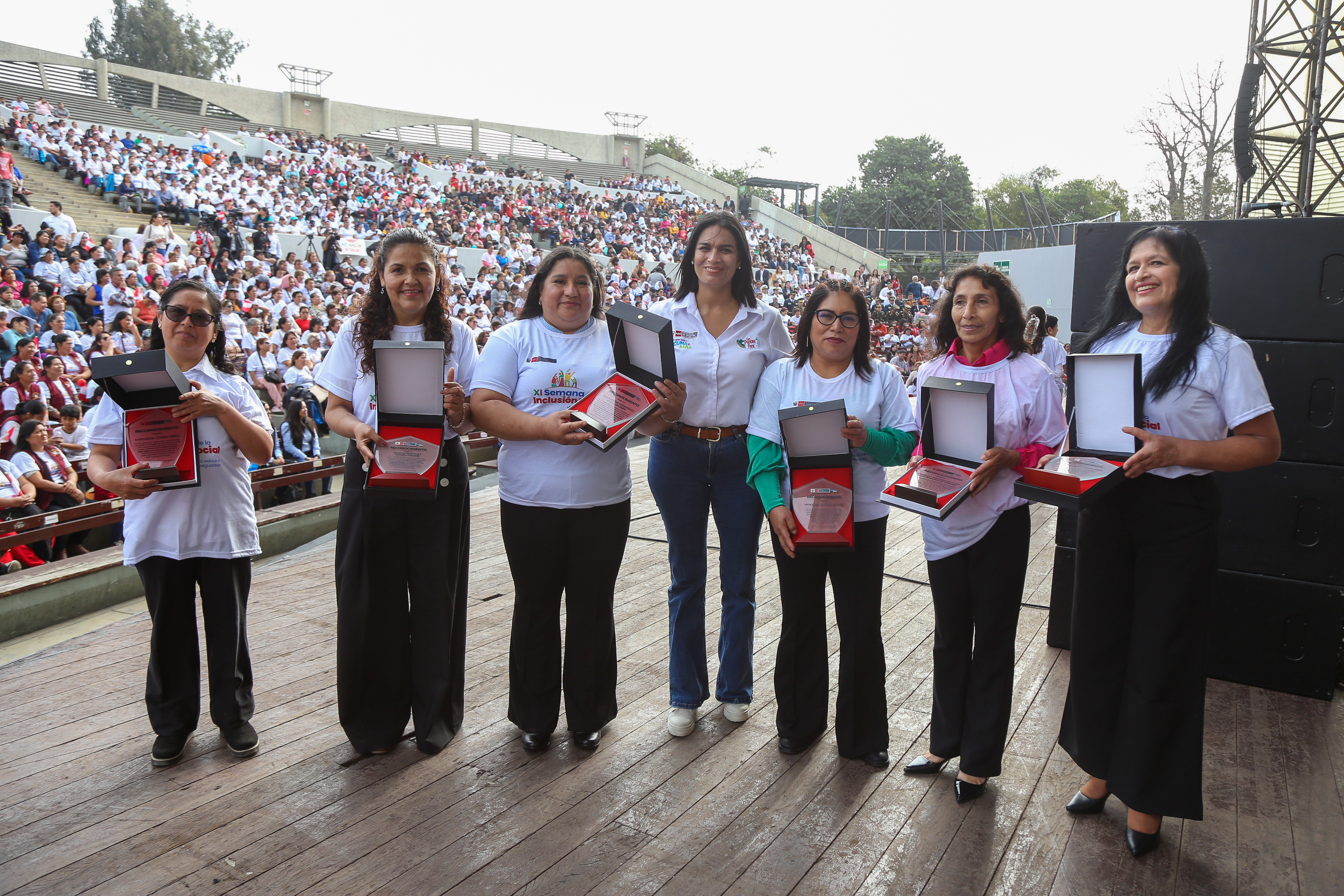 Madres cuidadoras y socias de cocina de Cuna Más son reconocidas por el Midis en clausura de la XI Semana de la Inclusión Social