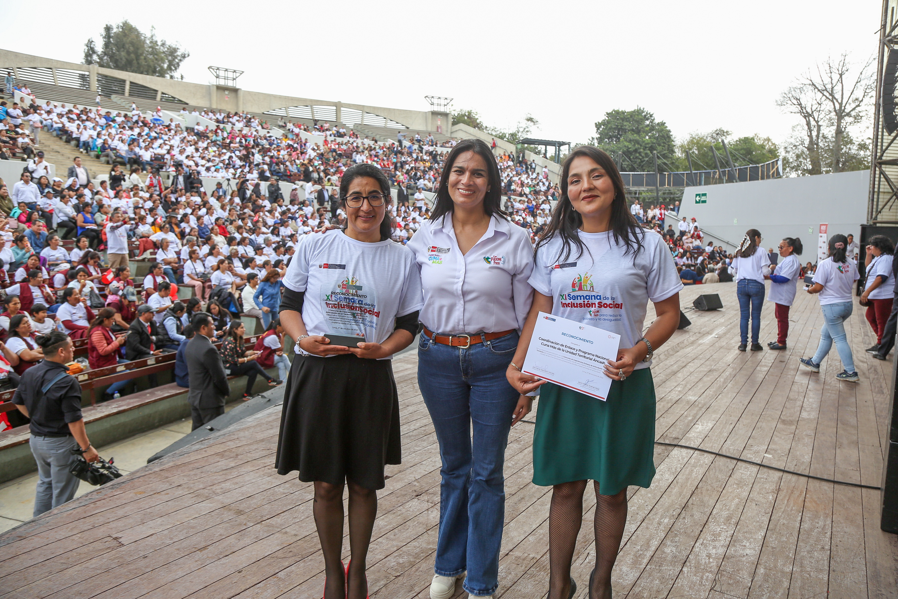Madres cuidadoras y socias de cocina de Cuna Más son reconocidas por el Midis en clausura de la XI Semana de la Inclusión Social