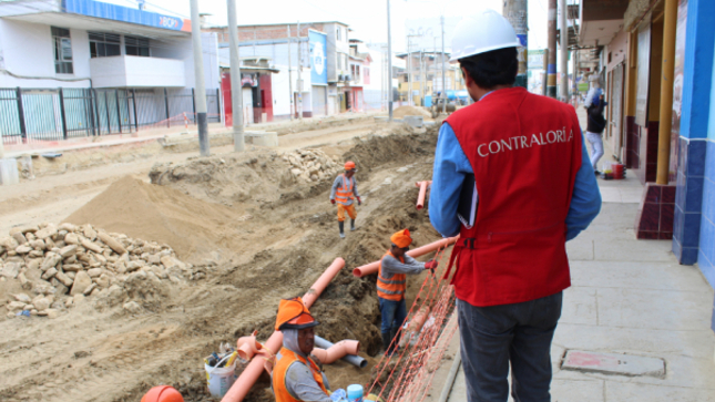  La Contraloría General alertó dos incrementos en el costo de ejecución de la reparación de pistas y veredas en las cuadras 1 a 6 de la Av. Tumbes, a cargo del Gobierno Regional, realizado por contratación directa, con una cotización final de S/9 997 887.76 y un plazo de 120 días calendarios. El expediente técnico se aprobó el 6 de julio.