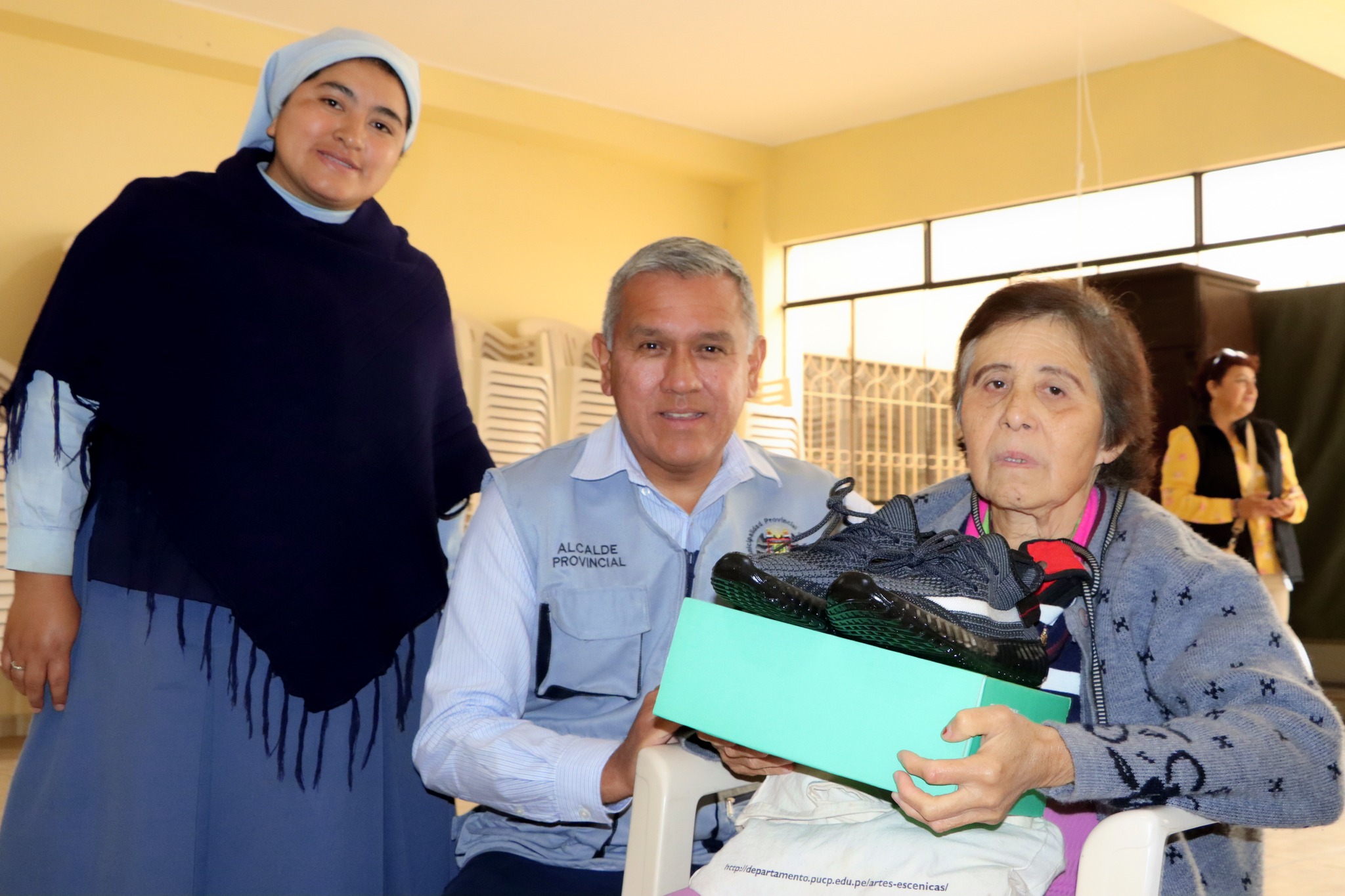 Gracias a gestiones de la MPH ante el MIMP y el empresariado privado se realizΓ³ entrega de donativos al albergue de Huaral
