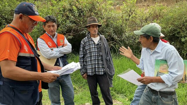 MPH inició limpieza y descolmatación de puntos críticos identificados previamente en Sumbilca y Atavillos Bajo
