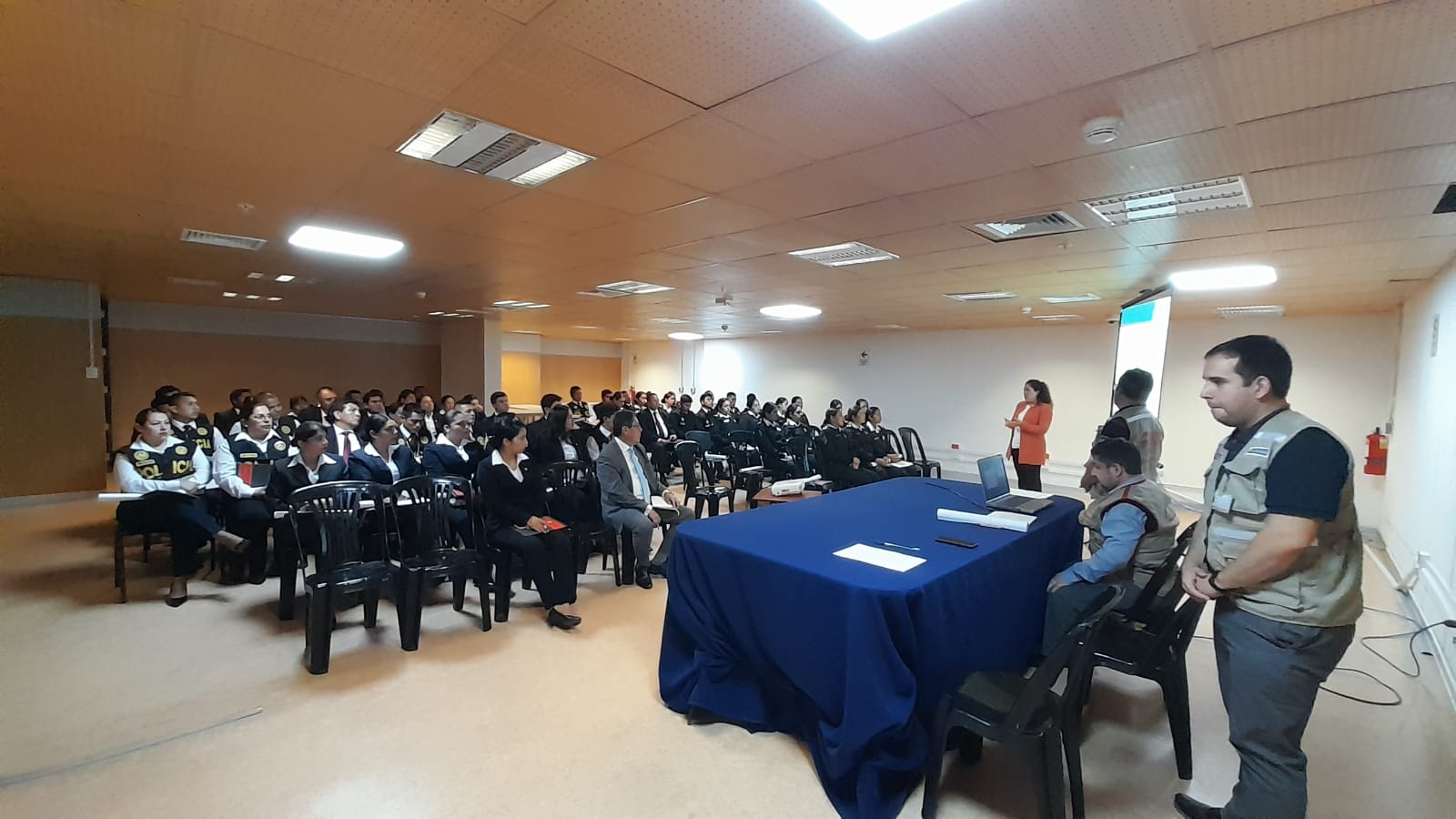 Ministerio de Cultura capacitó a efectivos de la Policía Nacional en temas de lucha contra el tráfico ilícito de bienes culturales