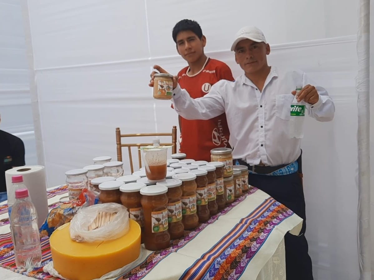 Feria organizada por MPCH y FONCODES busca promover emprendimientos Rurales Inclusivos