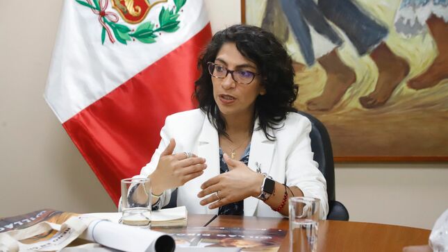 La ministra de Cultura, Leslie Urteaga Peña