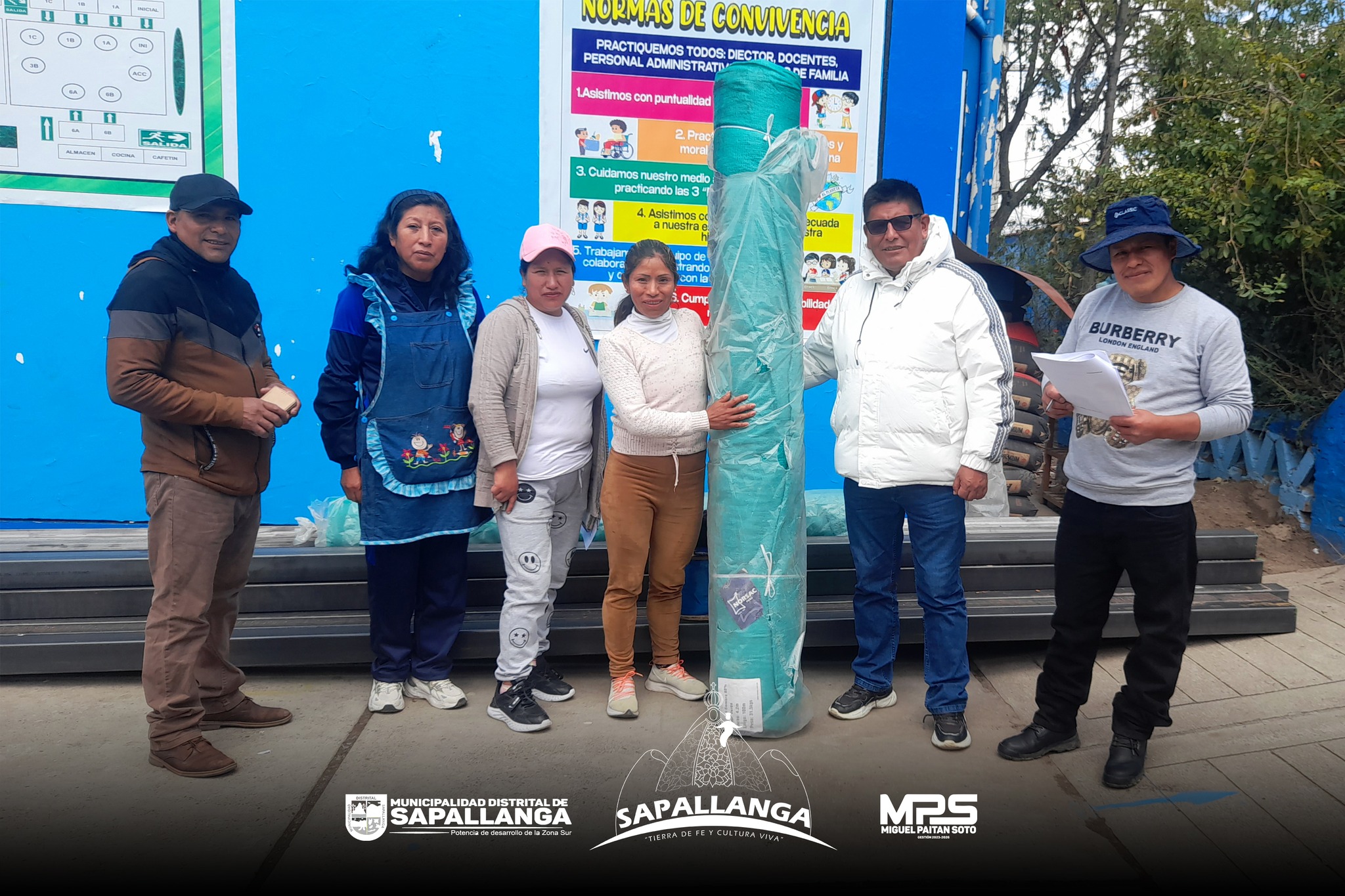 Entrega de Materiales a I.E. 30025 Virgen de Cocharcas