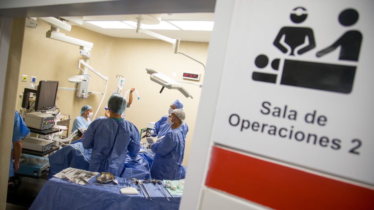 Federación Médica Peruana saluda el cumplimiento del aumento salarial para el personal de salud