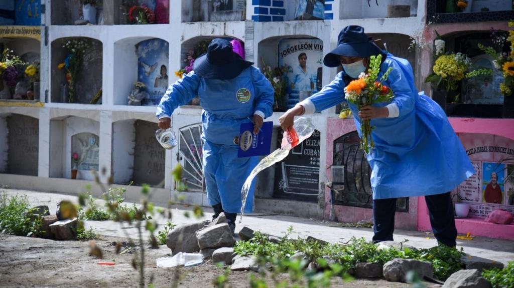 Minsa realiza intervención sanitaria contra el dengue en el cementerio más grande de Latinoamérica