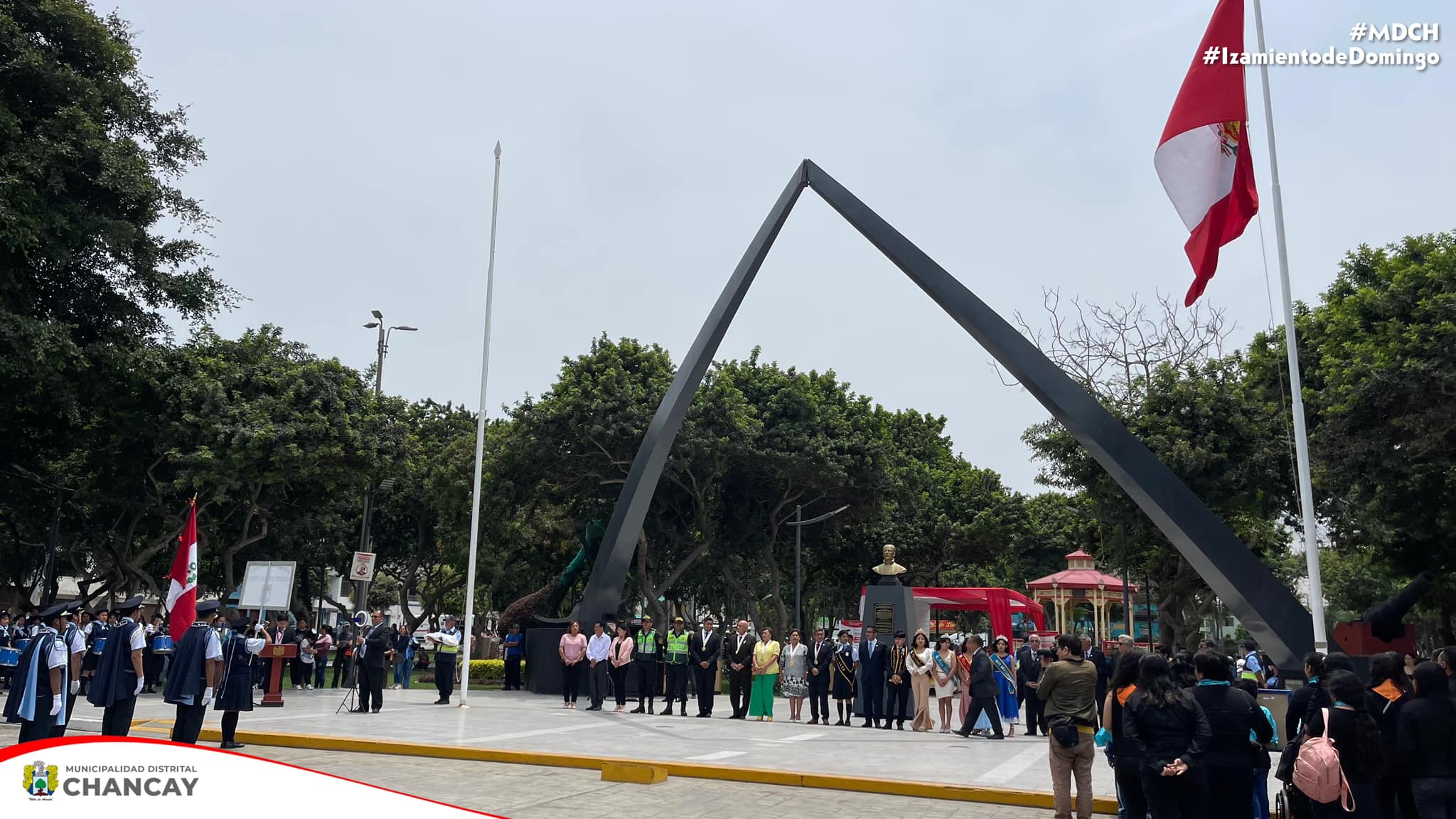 La celebración de estas fechas especiales refleja el compromiso de Chancay con la educación y el reconocimiento de las instituciones que han guiado a generaciones de estudiantes hacia un futuro.