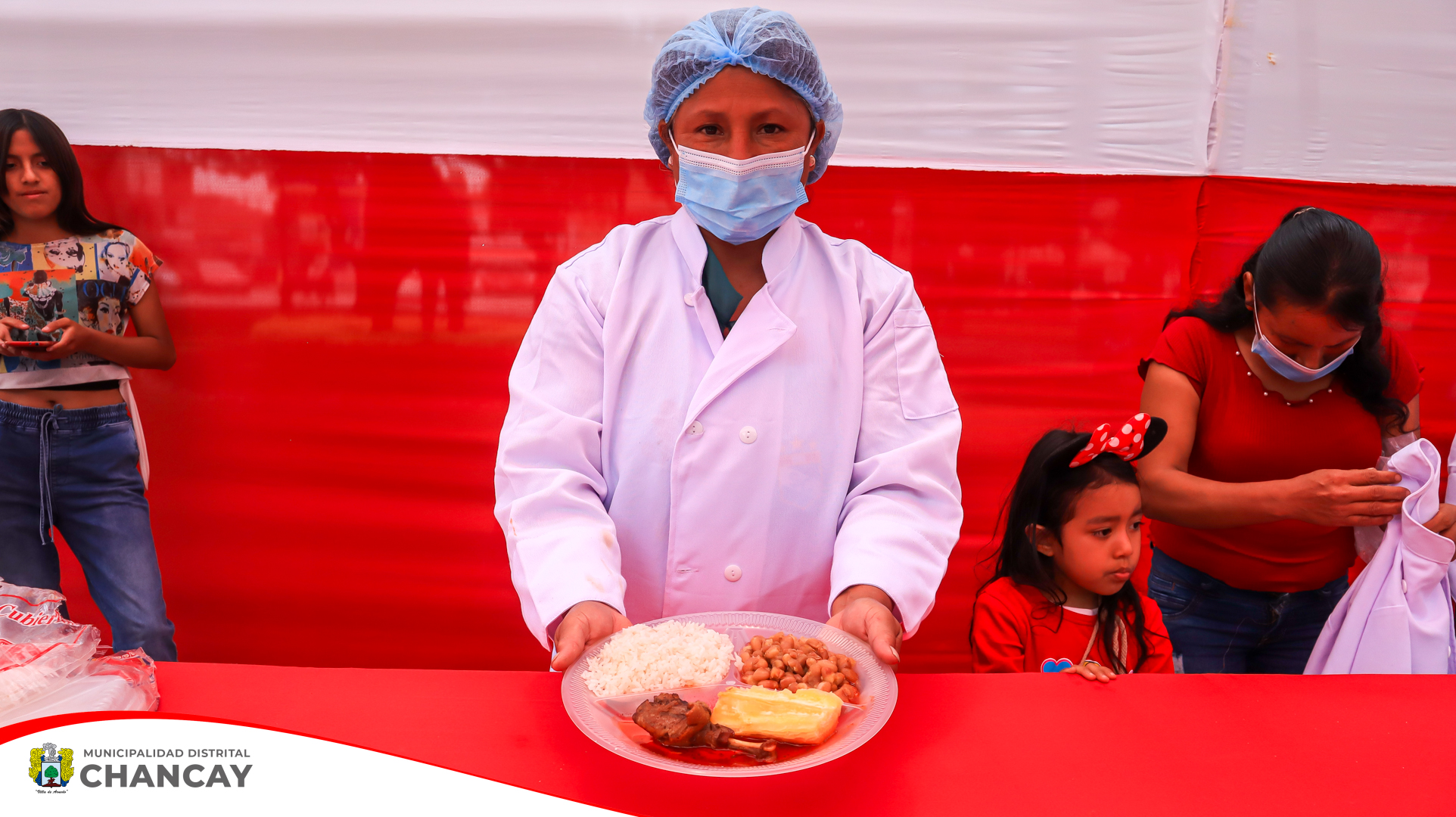 Estamos encantados de ver cómo nuestra comunidad se reúne para celebrar nuestra rica herencia culinaria. La Feria Gastronómica 'Sabor de Chancay' es solo el comienzo.