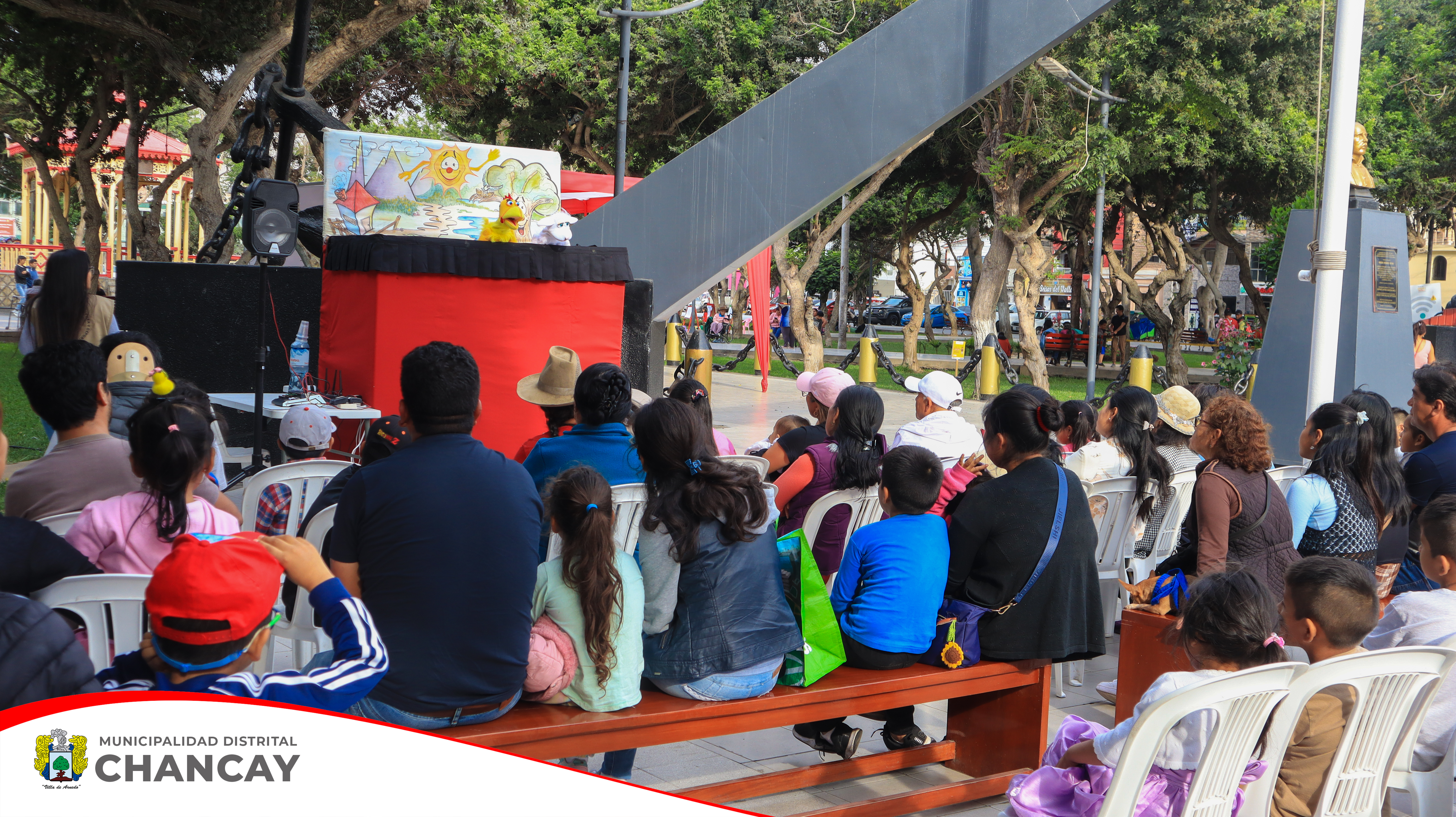 Estas presentaciones, diseñadas para deleitar a niños, jóvenes y adultos por igual, se han convertido en una tradición cultural imperdible en nuestra comunidad.