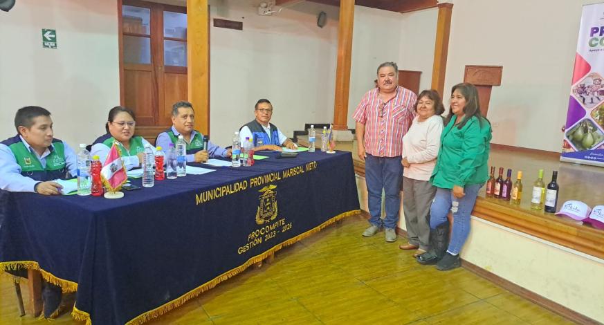 Un nuevo día de exposiciones de planes de negocio se desarrolló en el Centro Cultural Santo Domingo, donde justificaron sus propuesta las siguientes empresas: “Servicios Generales Villa Mar” y “Motor Sur” de la cadena productiva servicio automotriz, “Kadivan SCRL” y “Movill SAC”. de la cadena productiva agua, “grupo Valdaro” de gastronomía, “Asociación de soldadores de California”, “Agroindustrias Colana” y “El Mocho” de la cadena productiva vid, “Inversiones Torata” de pitahaya, y “Asociación Valle del Mañana” de la cadena productiva avícola.