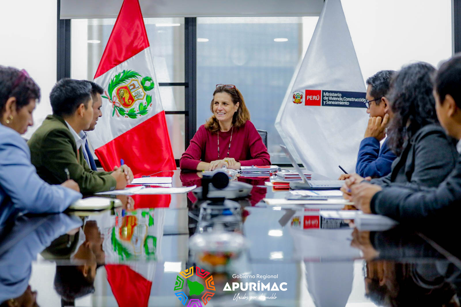 Gobernador Regional Percy Godoy se reunió con ministra de vivienda para destrabar proyectos de agua potable y alcantarillado