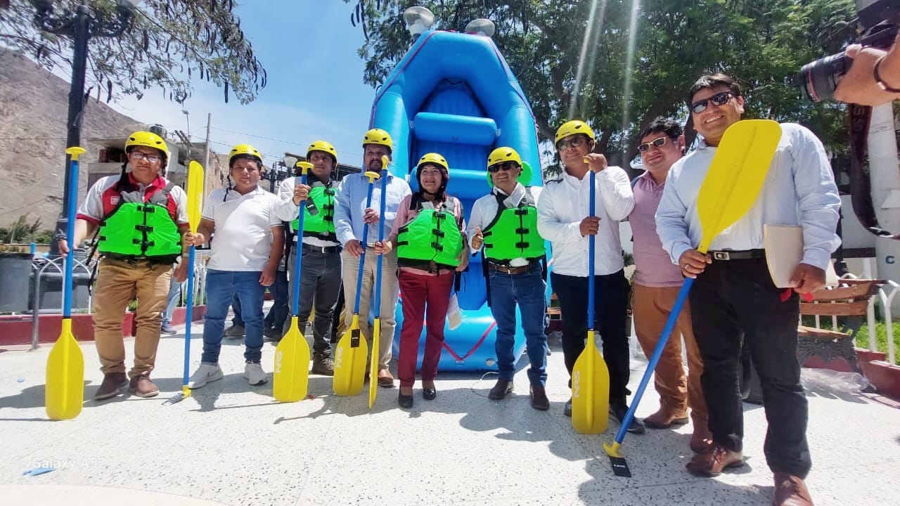 Entregan implementos para la práctica del canotaje a Asociación Turística de Zúñiga ganadora del Procompite