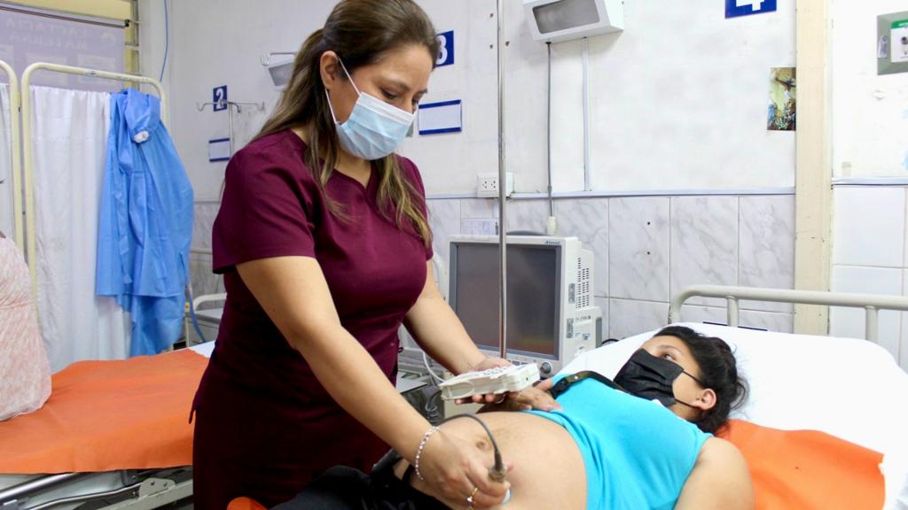 Gestantes del Hospital San Juan de Lurigancho recibirán atención especializada en Instituto Materno Perinatal