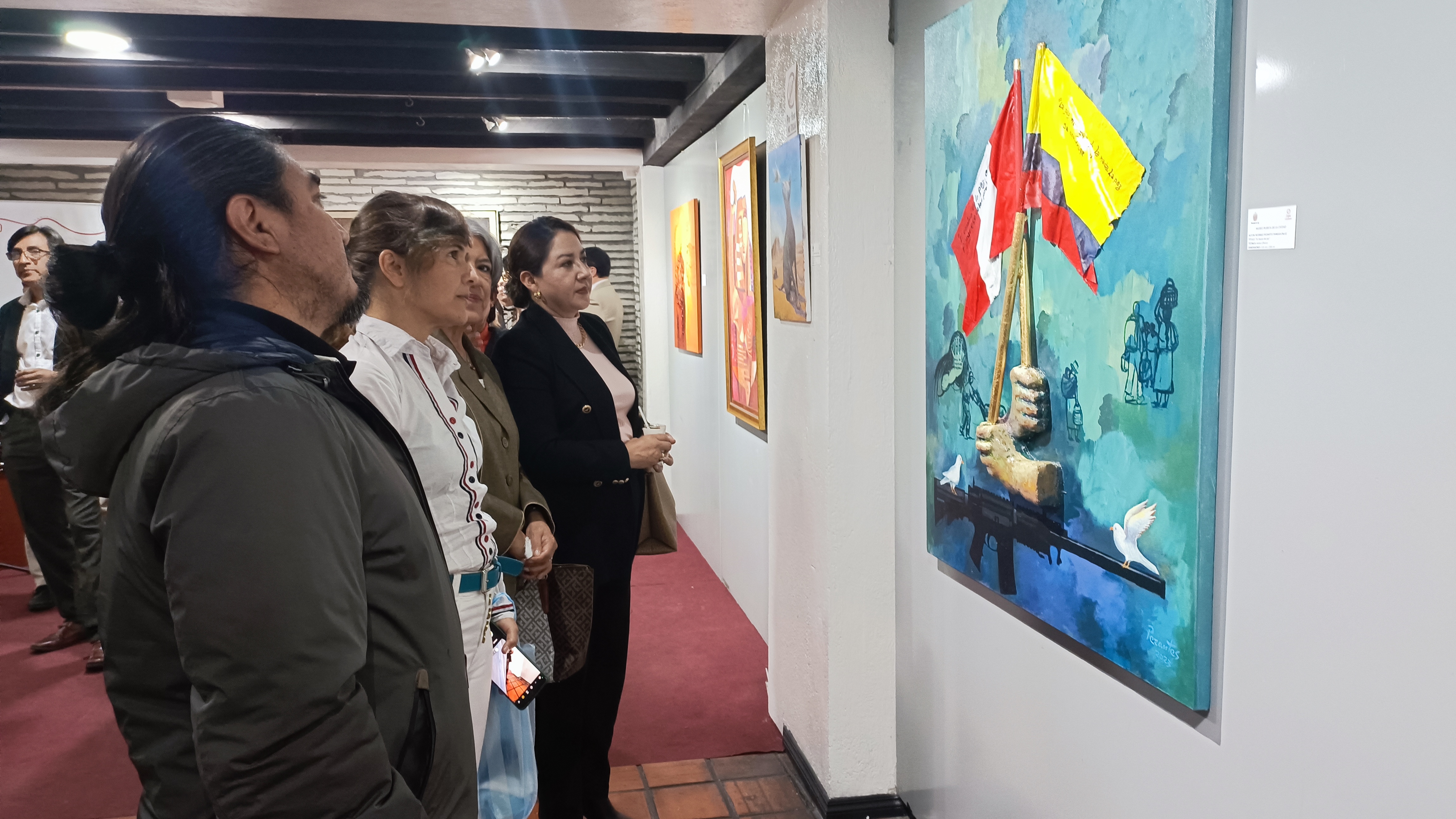 Artistas plásticos peruanos presentes en Exposición Binacional de Pintura en Loja - Ecuador