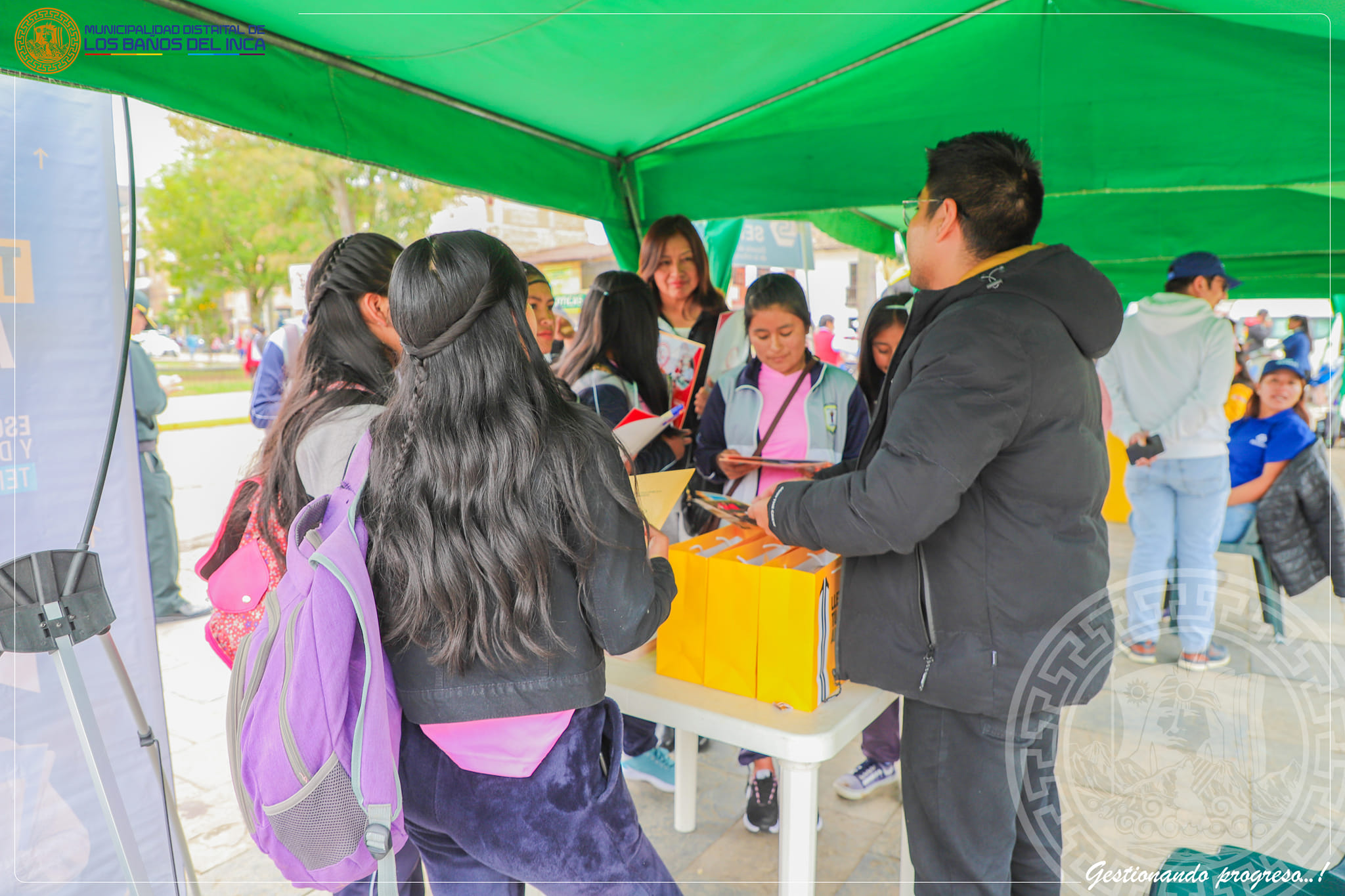 Estudiantes escolares recibieron Orientación Vocacional