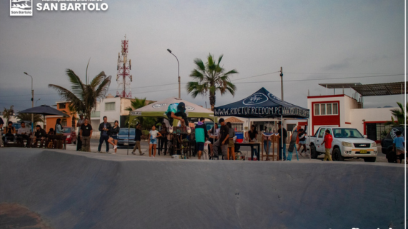 Les compartimos momentos de alegría y adrenalina vividos en el SK8 Day, realizado en la Poza del Skate Park de San Bartolo.