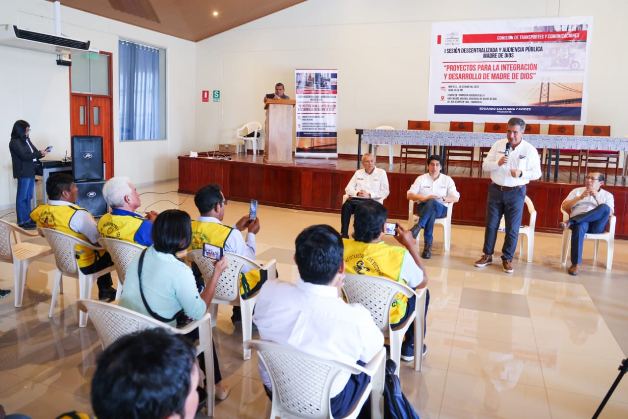 MTC impulsa intervenciones para mejorar carreteras de Madre de Dios