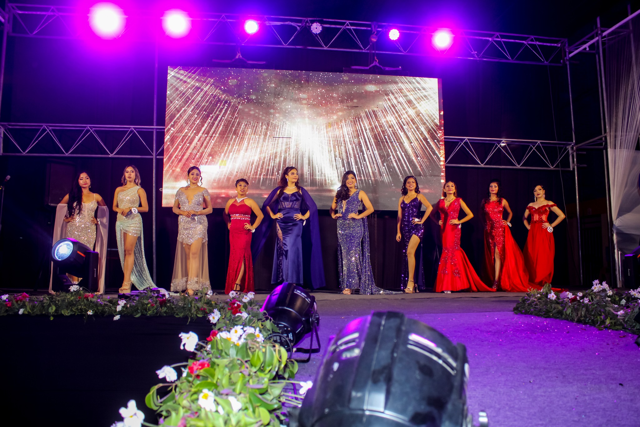 La Municipalidad de Reque felicita a las nuevas reinas de belleza y les desea un exitoso mandato. Asimismo, agradece a todas las candidatas por su participación y compromiso con el distrito.