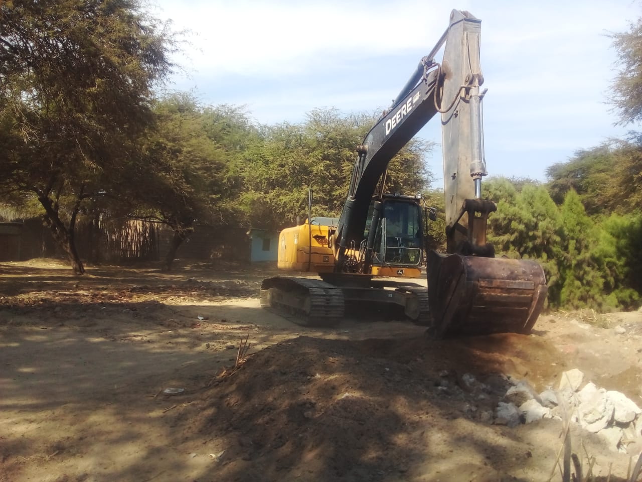 Trabajo de Conservación en el Bosque Seco Los Algarrobos 