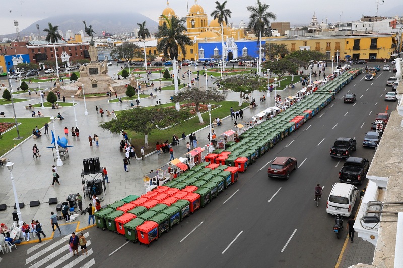 La Municipalidad Provincial de Trujillo adquirió 500 contenedores más para seguir mejorando el ornato y limpieza de la ciudad.