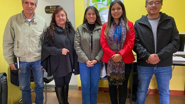 La Municipalidad Provincial de Cajamarca, a través de la gerencia de Desarrollo Ambiental, se complace en anunciar una iniciativa conjunta con Foncreagro para llevar a cabo la Semana Forestal, del 6 al 11 de noviembre de 2023. Esta semana se dedicará a la siembra de un futuro más verde y sostenible, en colaboración con diversas instituciones comprometidas con la protección del medio ambiente y el fomento de la reforestación en nuestra provincia. 
🌲Durante la Semana Forestal, se llevarán a cabo diversas actividades, como la siembra de árboles en áreas estratégicas de nuestra provincia, charlas educativas sobre la importancia de los bosques y la biodiversidad, y la promoción de prácticas de conservación ambiental. Invitamos a todos los residentes y visitantes de Cajamarca a unirse a esta causa, aportando su granito de arena para construir un futuro más verde y sostenible.