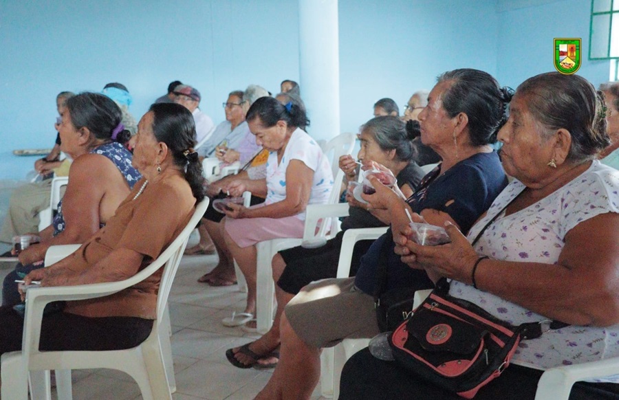 Adultos mayores participaron de evento enmarcado en el Día de la canción criolla